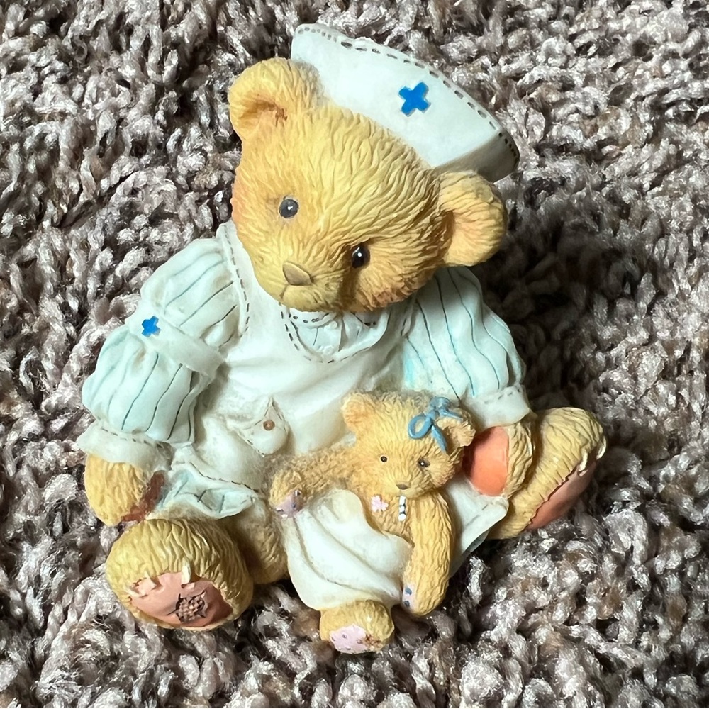 Cherished Teddies…1996 Laura